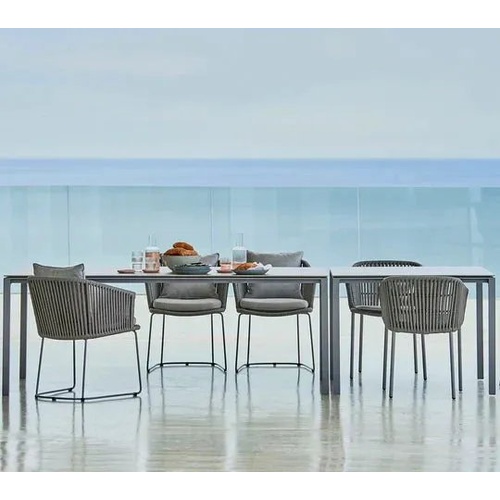 Pure dining table, 100x100 cm